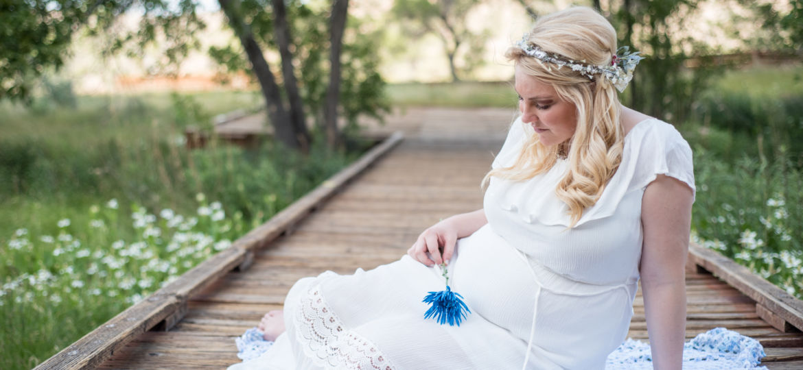 Las Vegas Maternity Photo Shoot at Red Rock- Lucy L Photography