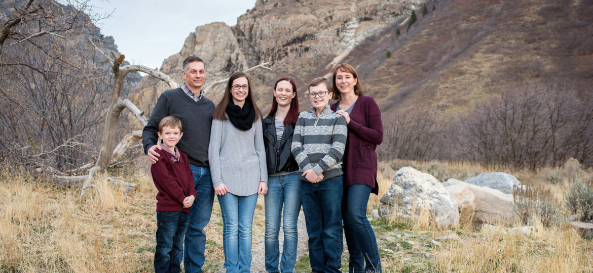 Phister Family Session by Lucy L Photography LLC in Utah County