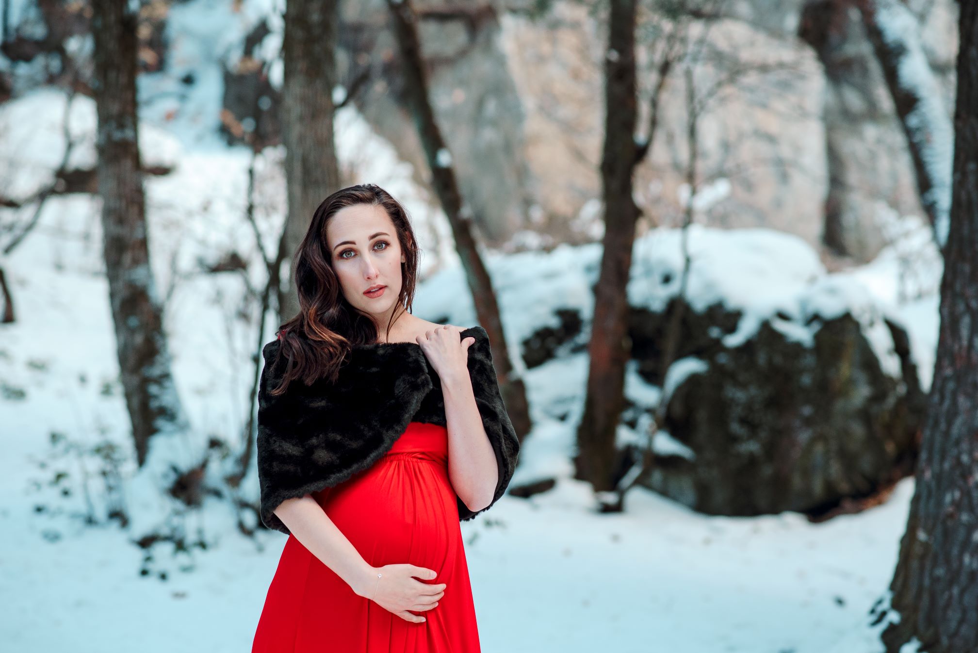 Maternity Portrait Session in Utah in Snow by Lucy L Photography LLC-2986-2