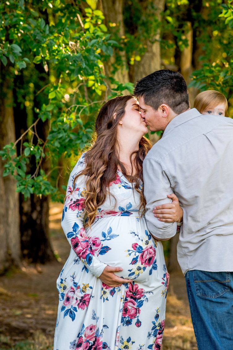 Donovans Maternity Session at Andersen Park in Pleasant Grove by Lucy L Photography LLC